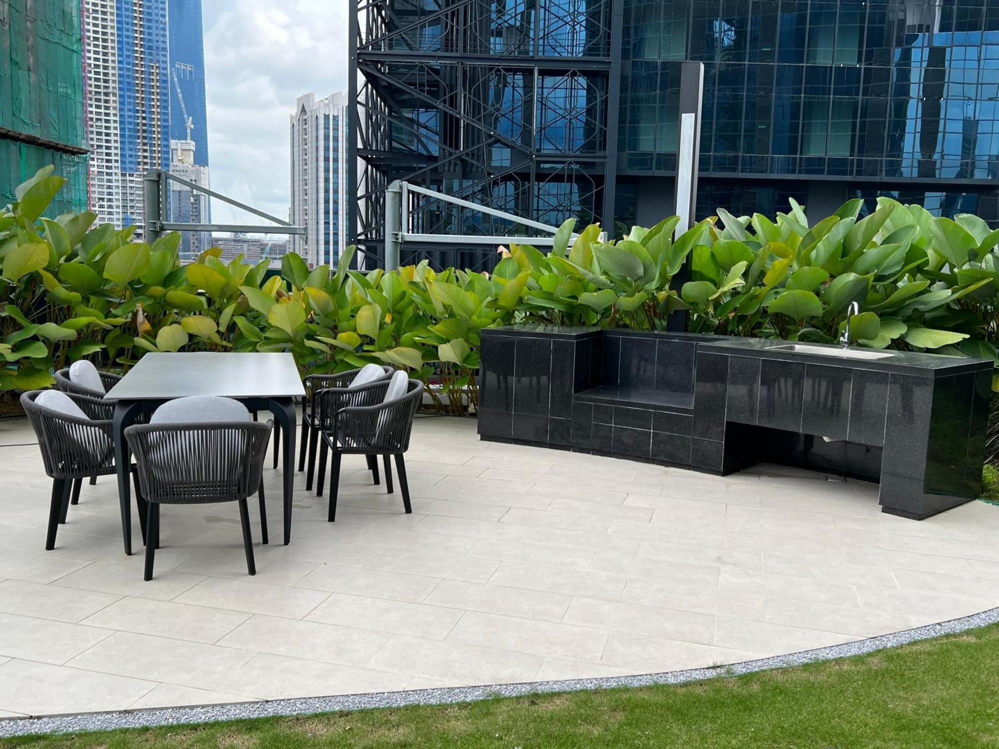 Eaton Residence Suites Klcc กัวลาลัมเปอร์ ภายนอก รูปภาพ