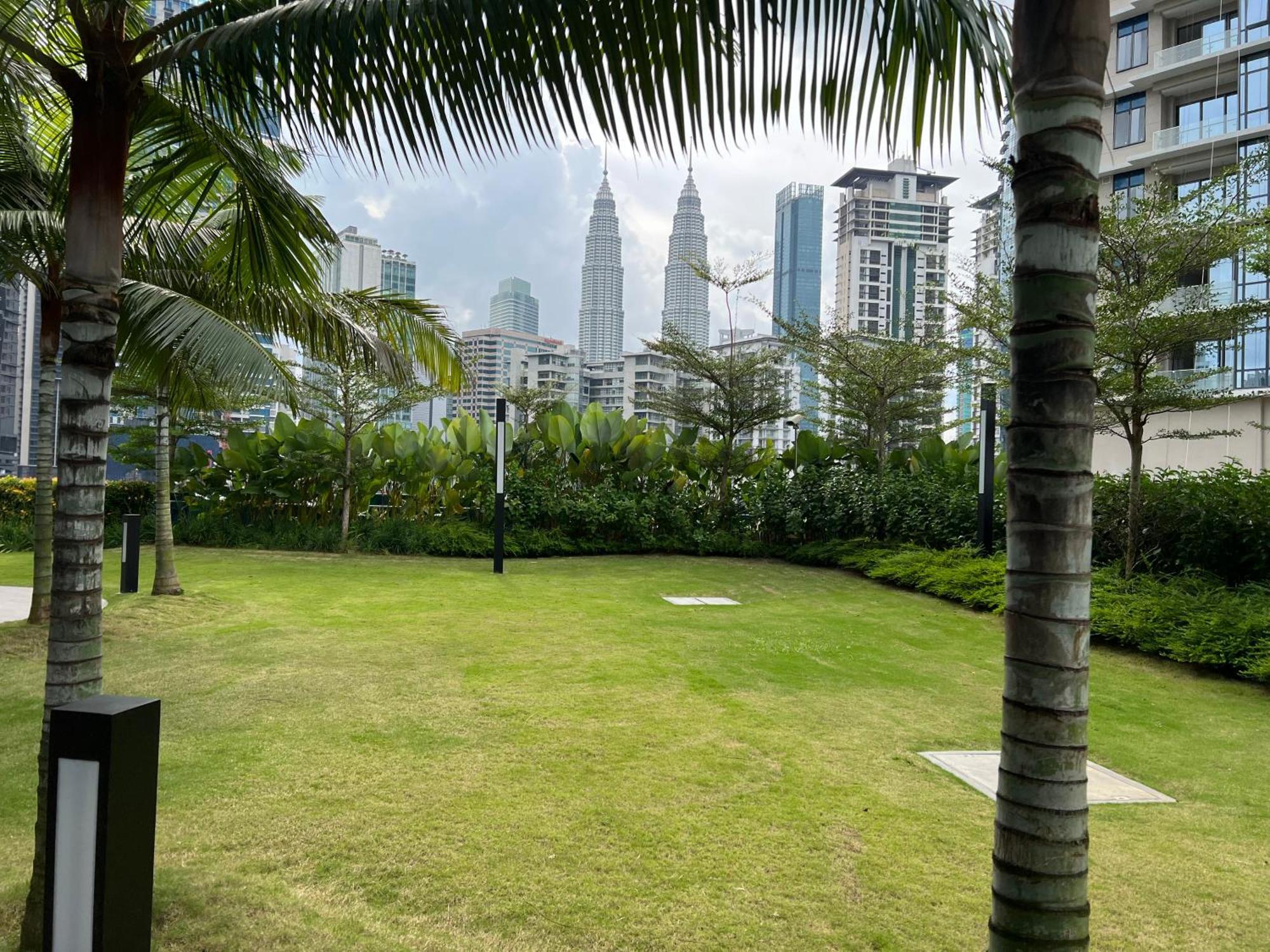 Eaton Residence Suites Klcc กัวลาลัมเปอร์ ภายนอก รูปภาพ
