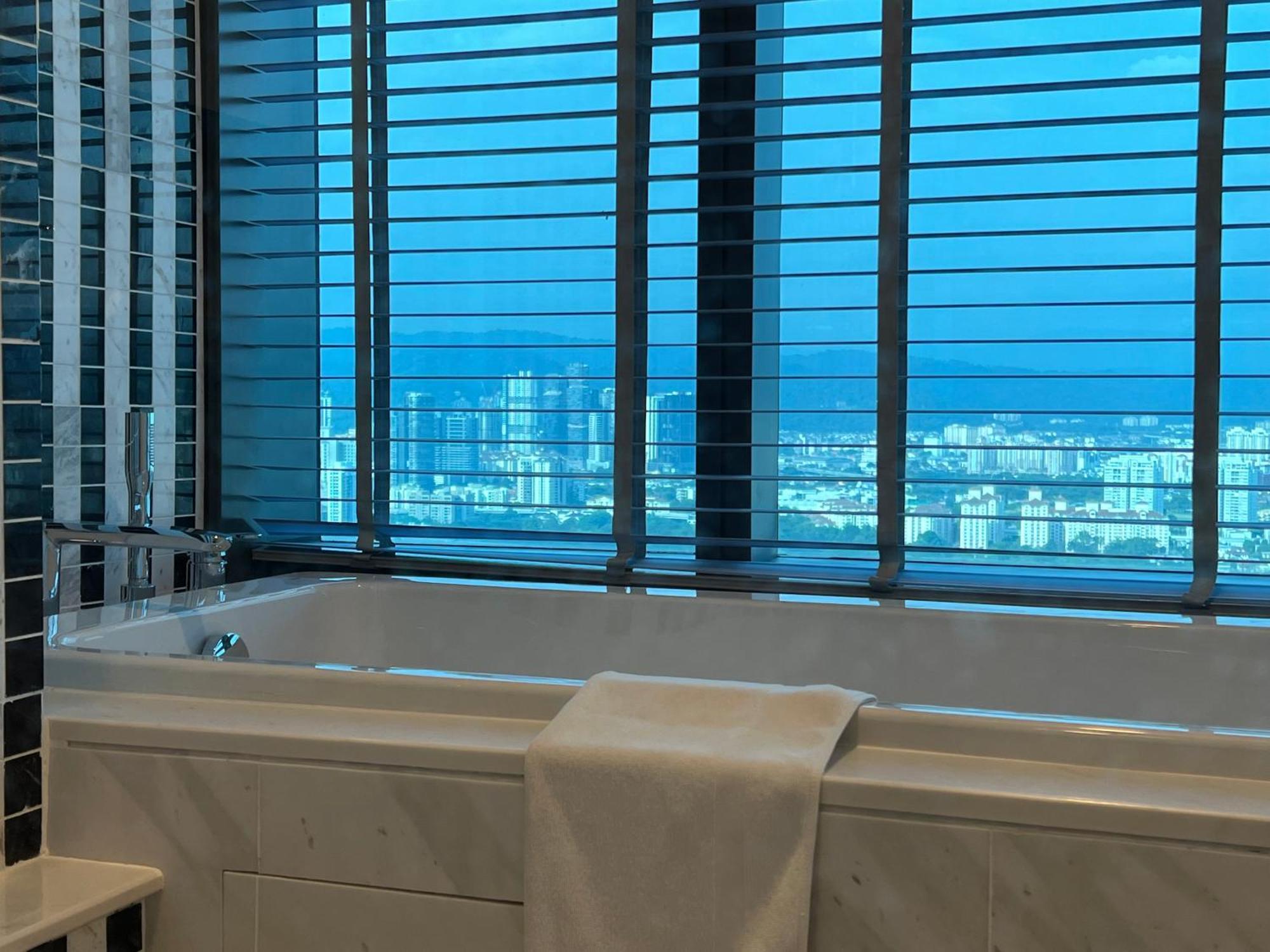 Eaton Residence Suites Klcc กัวลาลัมเปอร์ ภายนอก รูปภาพ